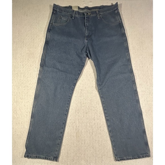 Wrangler Jeans Men's 38x32 Relaxed Fit Denim New - Picture 1 of 10